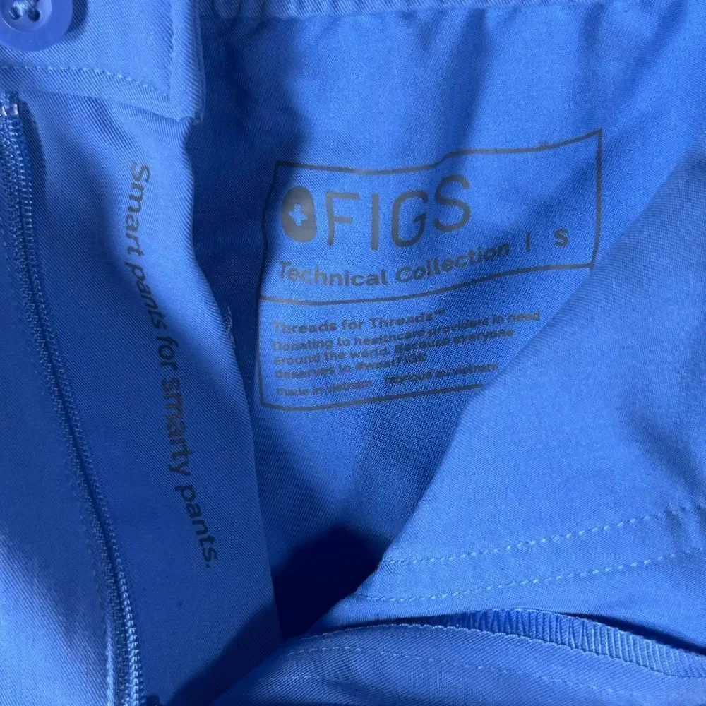FIGS Mens Blue Cairo Cargo Scrub Pants